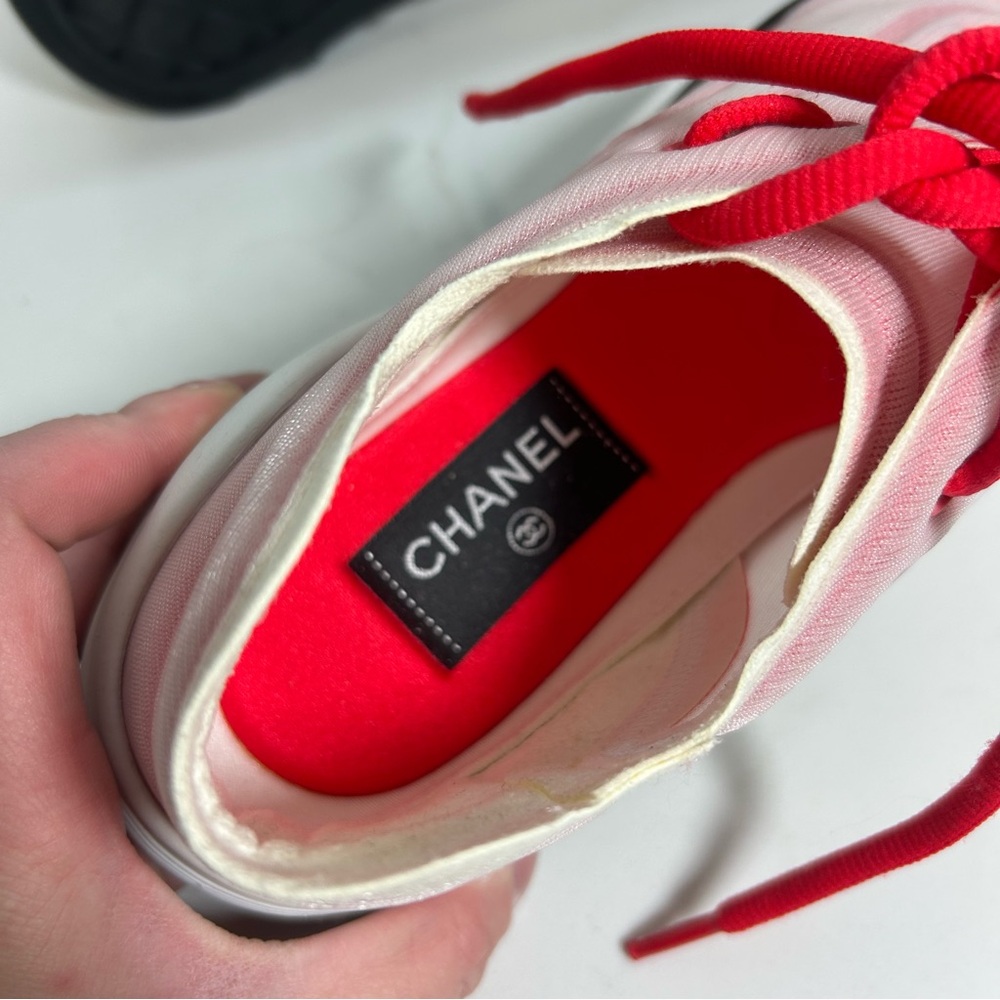 NEW Chanel Women's CC Low-Top Sneakers Mesh Lycra Red White EU 40 US 9.5-10 - Picture 9 of 10